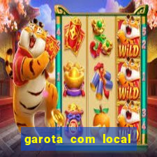 garota com local em santos